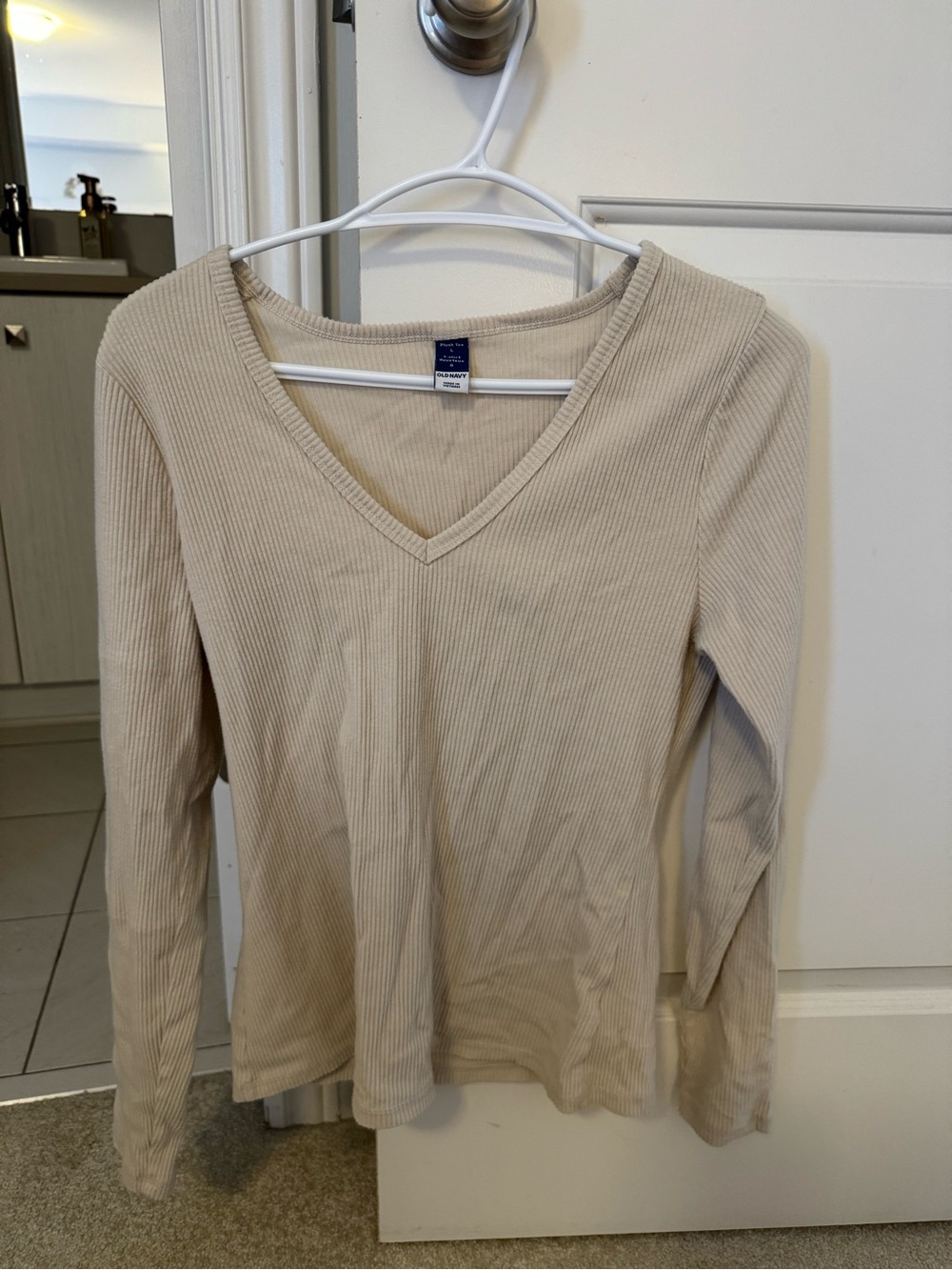 Old Navy Ribbed V-Neck Long-Sleeve Top - Cream